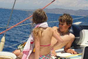 kids-op-dek.jpg kids-op-dek.jpg