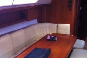 meezeilen-sardinie-tafel (1).JPG