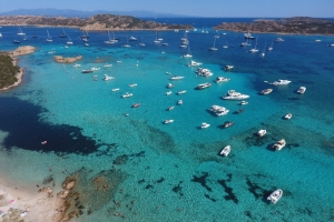 catamaran huren Sardinië